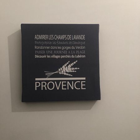 Villa La Lurette, Appartement Et Studio Saint-Étienne-les-Orgues Buitenkant foto