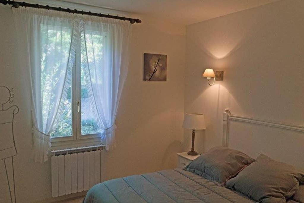 Villa La Lurette, Appartement Et Studio Saint-Étienne-les-Orgues Buitenkant foto