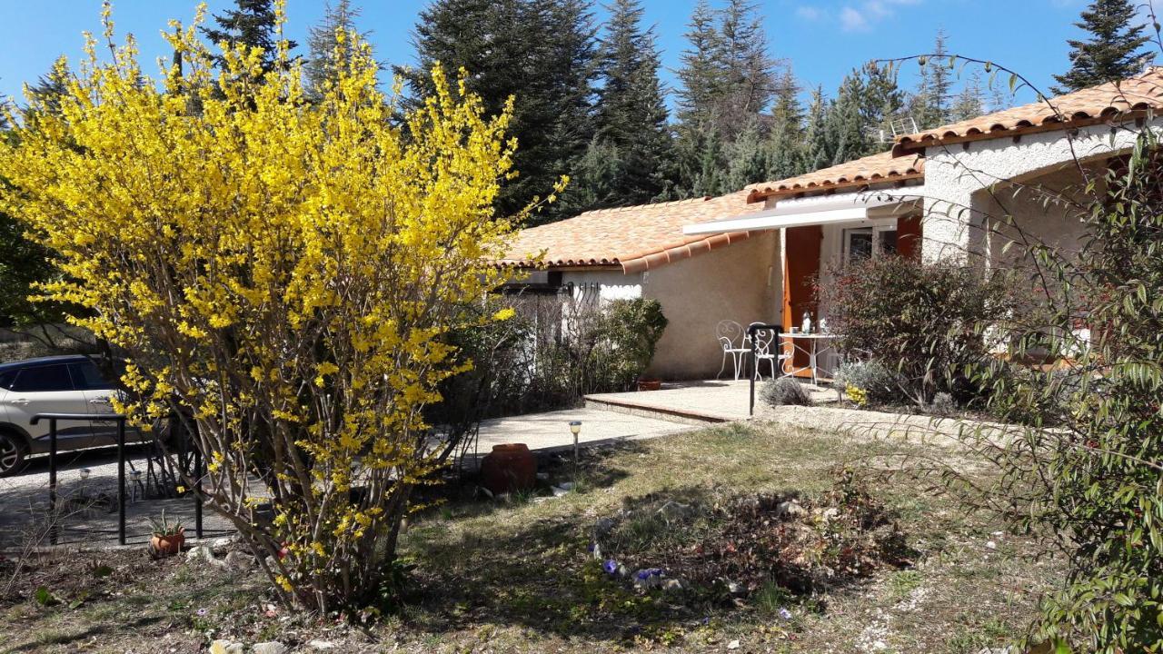 Villa La Lurette, Appartement Et Studio Saint-Étienne-les-Orgues Buitenkant foto