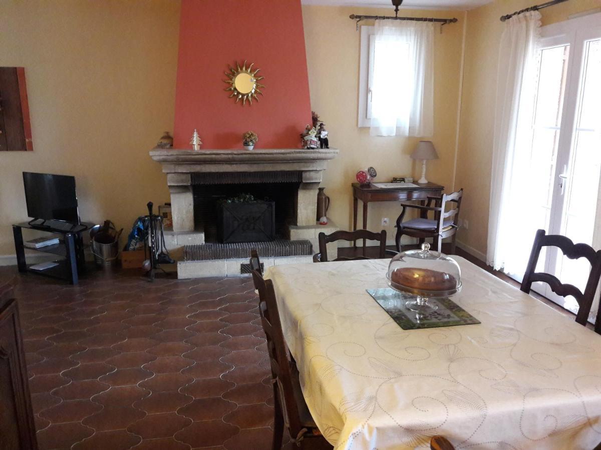 Villa La Lurette, Appartement Et Studio Saint-Étienne-les-Orgues Buitenkant foto